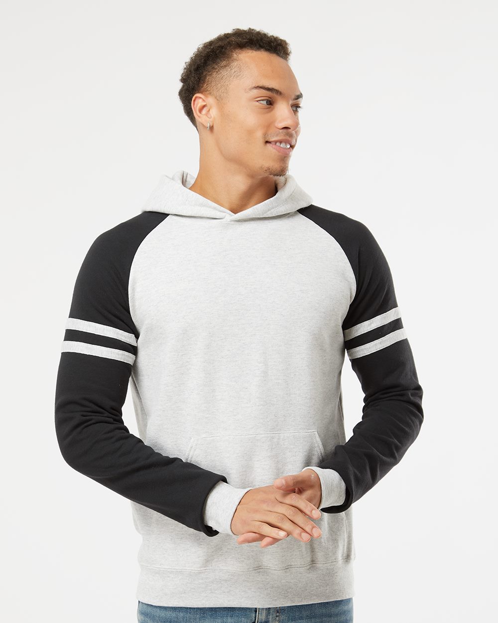 JERZEES - Sudadera unisex con capucha y raglán con bloques de color de la Universidad Nublend® - 97CR