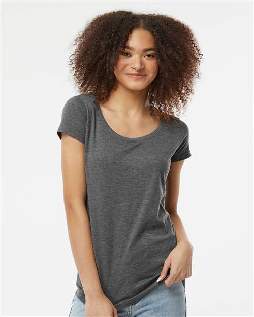 Tultex - Camiseta de cuello redondo con alto contenido de poliéster para mujer - 243