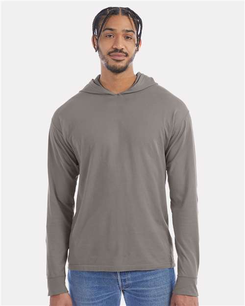 ComfortWash by Hanes - Camiseta unisex de manga larga con capucha y teñido en prenda - GDH280