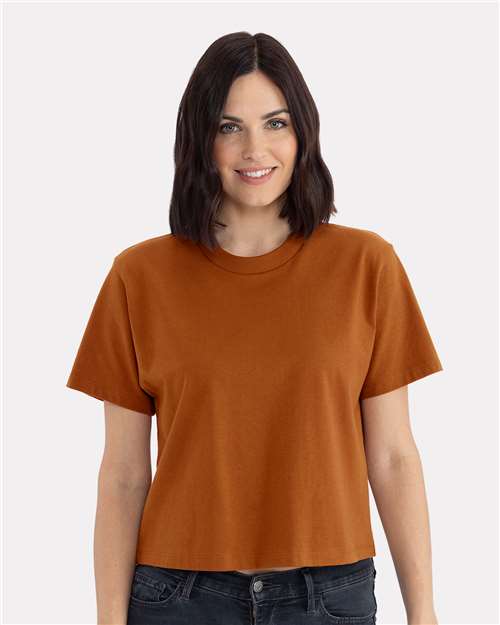Next Level - Camiseta de corte cuadrado de peso pesado para mujer - 7610