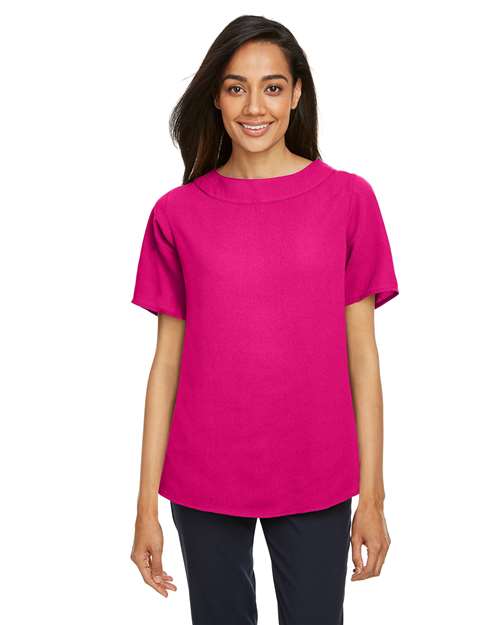 Devon & Jones - Blusa de cuello barco Perfect Fit™ para mujer - DP613W