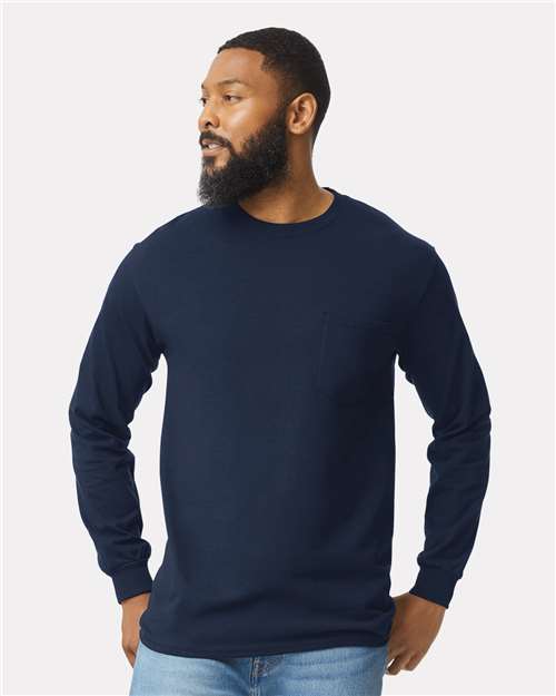 Gildan - Camiseta unisex de manga larga con bolsillo Ultra Cotton® - 2410