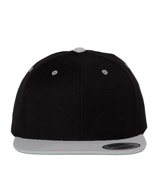 Gorra YP Classics Premium con visera plana y cierre a presión - 6089M