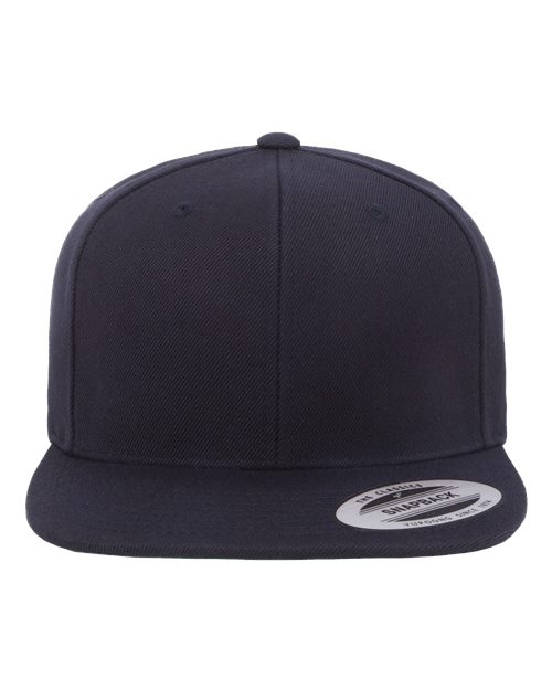 Gorra YP Classics Premium con visera plana y cierre a presión - 6089M