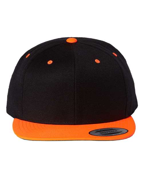 Gorra YP Classics Premium con visera plana y cierre a presión - 6089M