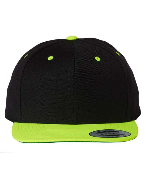 Gorra YP Classics Premium con visera plana y cierre a presión - 6089M