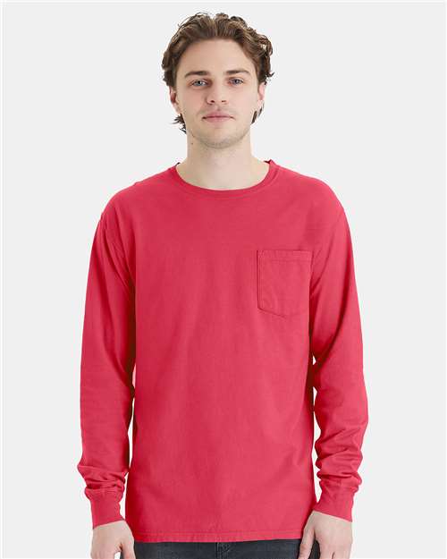 ComfortWash de Hanes - Camiseta unisex de manga larga teñida con bolsillo - GDH250