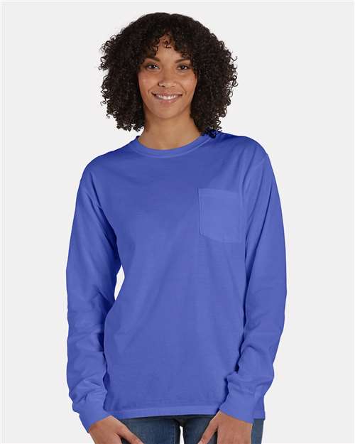ComfortWash de Hanes - Camiseta unisex de manga larga teñida con bolsillo - GDH250