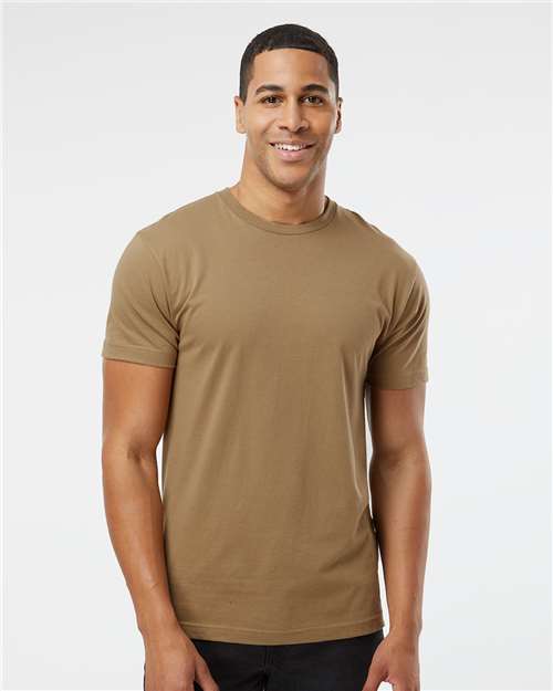 LAT - Unisex Fine Jersey Tee - 6901