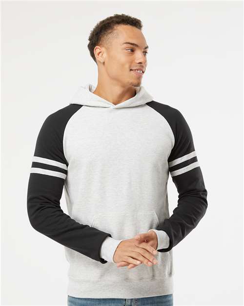 JERZEES - Sudadera unisex con capucha y raglán con bloques de color de la Universidad Nublend® - 97CR