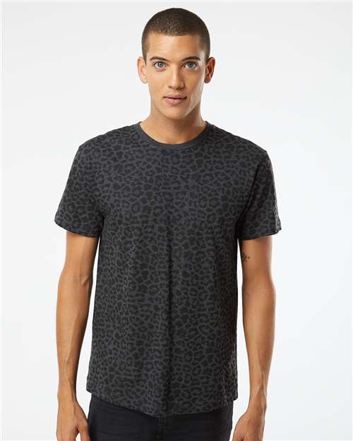 LAT - Unisex Fine Jersey Tee - 6901
